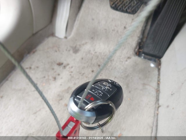 41314143 :رقم المزاد ، JN1CV6AP6AM203727 vin ، 2010 Infiniti G37 Journey مزاد بيع