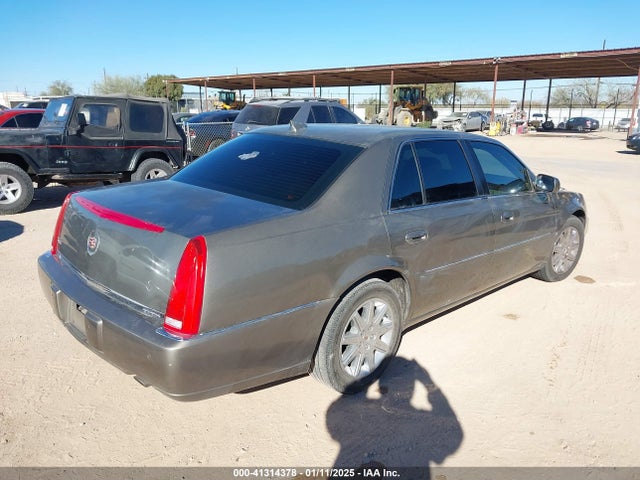 2010 CADILLAC DTS 1G6KH5EY1AU112395 Photo 3
