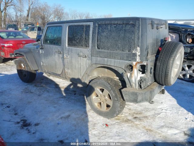 1C4BJWDG7FL718569 Jeep Wrangler Unlimited Sport