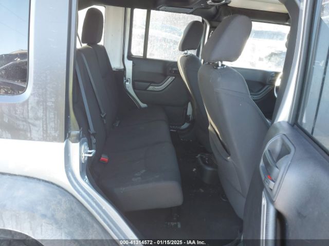 1C4BJWDG7FL718569 Jeep Wrangler Unlimited Sport