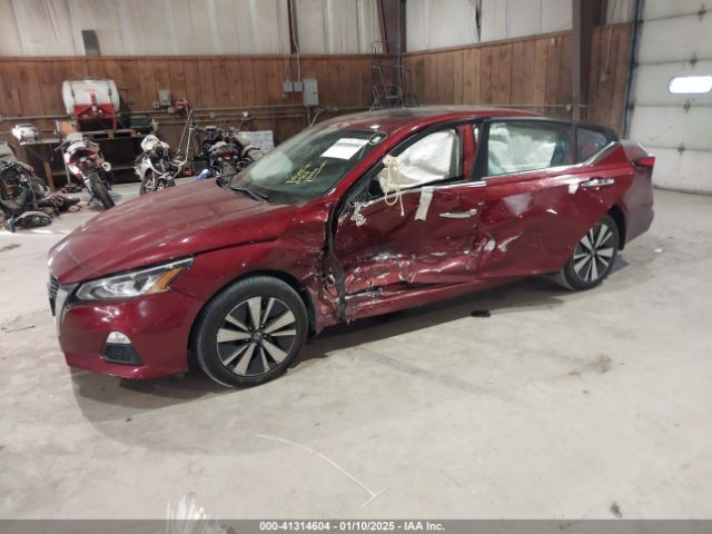 1N4BL4DW2MN302832 Nissan Altima Sv Intelligent Awd