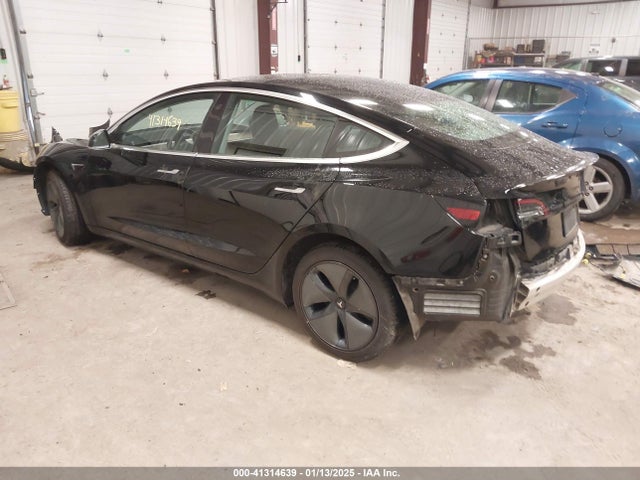 2019 TESLA MODEL 3 5YJ3E1EA4KF409841 Photo 2