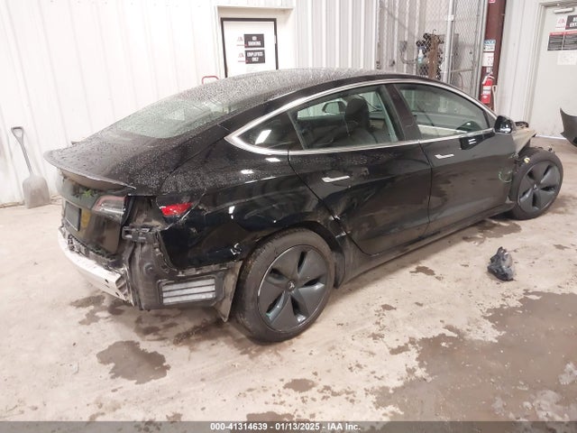 2019 TESLA MODEL 3 5YJ3E1EA4KF409841 Photo 3