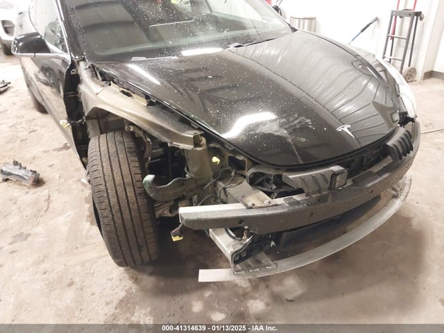 2019 TESLA MODEL 3 5YJ3E1EA4KF409841 Photo 5