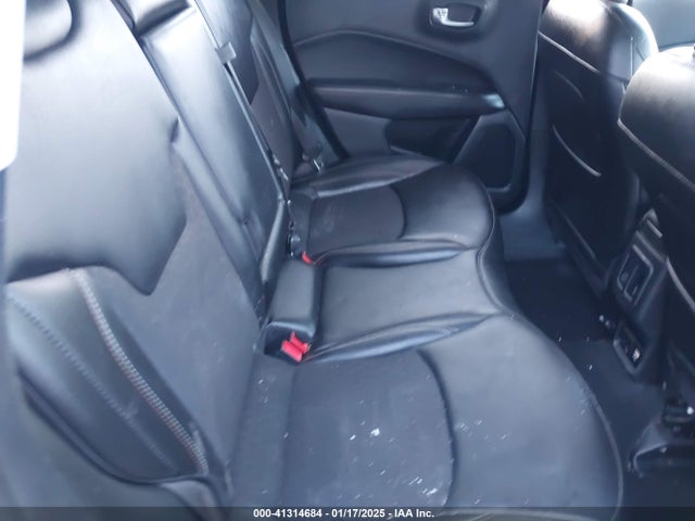 3C4NJDBB8MT555375 Jeep Compass Latitude 4x4