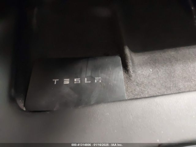 7SAYGDEE5NF340413 Tesla Model Y Long Range Dual Motor All-wheel Drive