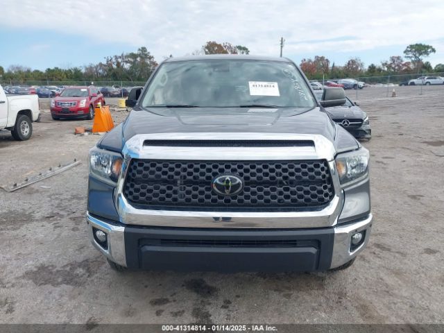 5TFEY5F18MX281828 Toyota Tundra Sr5