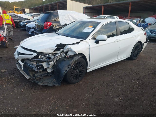 4T1B11HK6KU164832 Toyota CAMRY SE