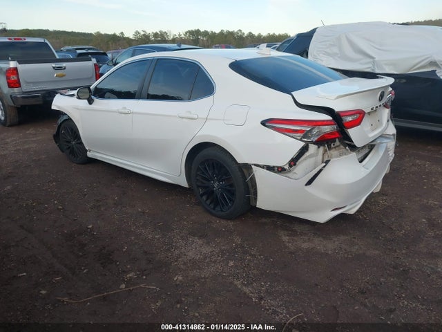 4T1B11HK6KU164832 Toyota CAMRY SE