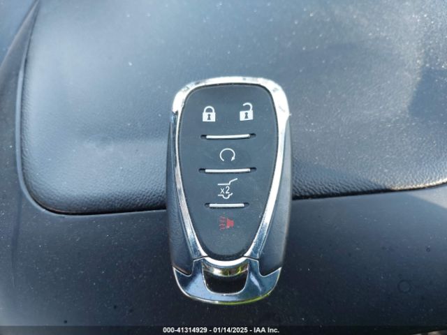 2GNAXSEV4J6295216 Chevrolet Equinox