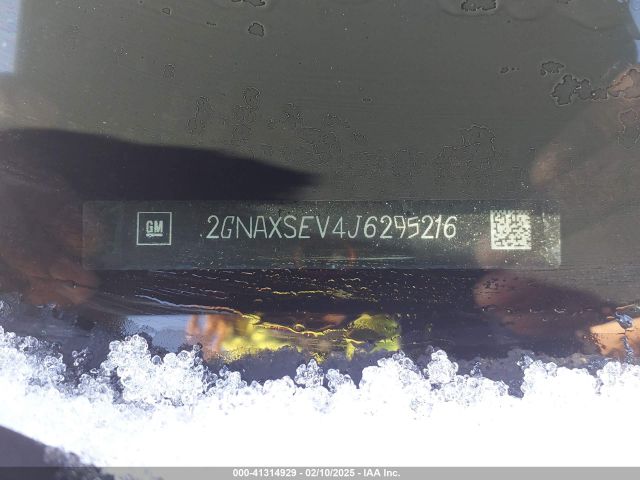 2GNAXSEV4J6295216 Chevrolet Equinox