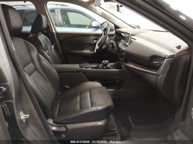 5N1AT3BB6MC673208 Nissan Rogue Sv Intelligent Awd
