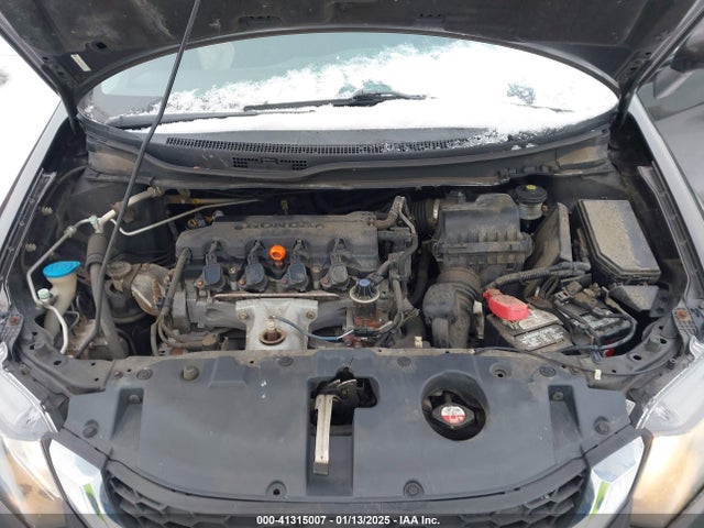 41315007 :رقم المزاد ، 19XFB2F57DE017071 vin ، 2013 Honda Civic Lx مزاد بيع