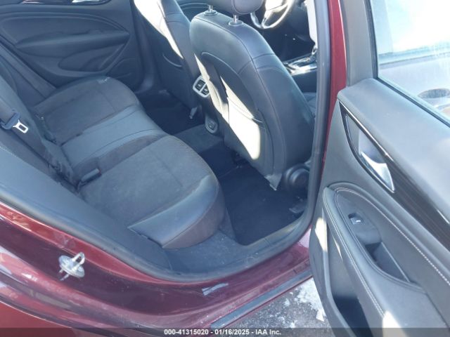 W04GM6SX0K1008235 Buick Regal Sportback Fwd Preferred Ii