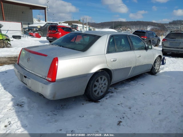 2011 CADILLAC DTS 1G6KH5E6XBU112119 Photo 3