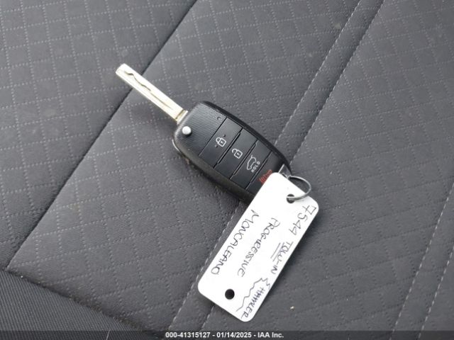5XYPG4A35HG260460 KIA Sorento 2.4l L