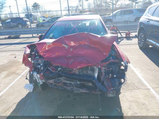 2T1BURHE6HC927359 Toyota Corolla Xle