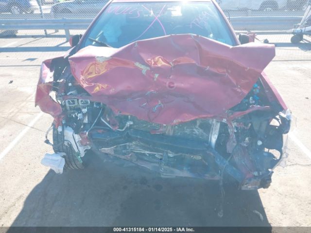 2T1BURHE6HC927359 Toyota Corolla Xle