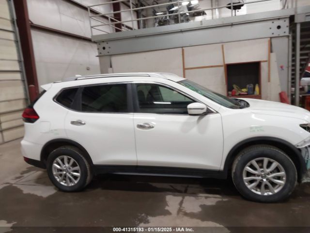 5N1AT2MV5HC853710 Nissan ROGUE SV