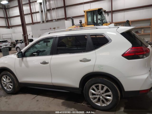 5N1AT2MV5HC853710 Nissan ROGUE SV