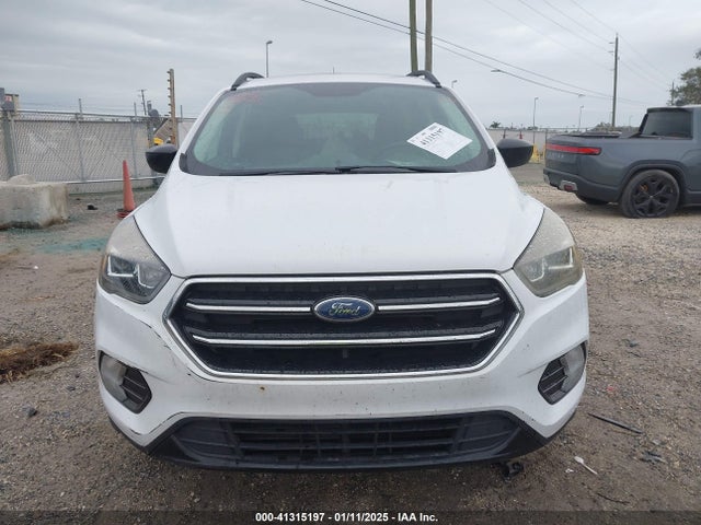 1FMCU0GD1KUB08824 Ford Escape