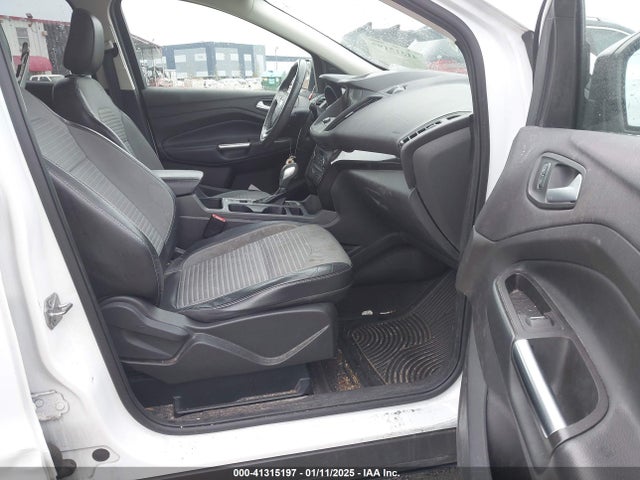 1FMCU0GD1KUB08824 Ford Escape