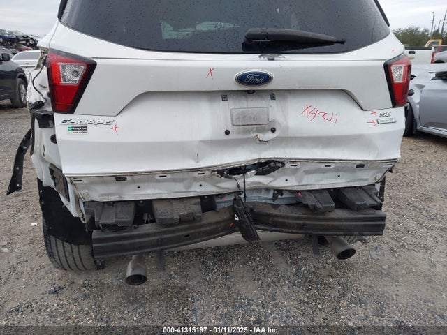 1FMCU0GD1KUB08824 Ford Escape
