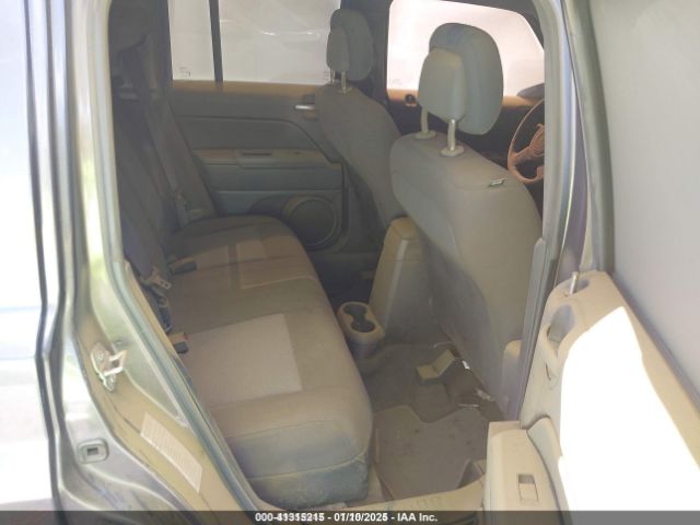 1C4NJPFB2HD183328 Jeep Patriot Latitude Fwd
