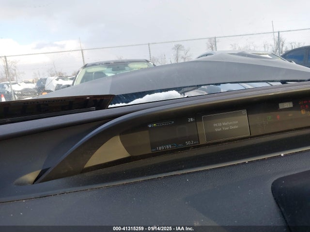 JTDL9RFU2K3007454 Toyota PRIUS XLE