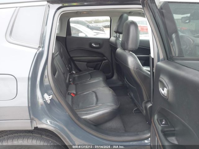 3C4NJDCB4JT136479 Jeep Compass Limited 4x4