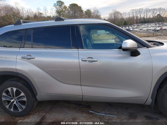 Toyota Highlander Xle 2020 5TDGZRBH8LS501621 Image 13