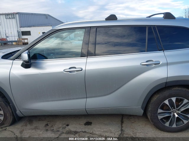 Toyota Highlander Xle 2020 5TDGZRBH8LS501621 Image 14