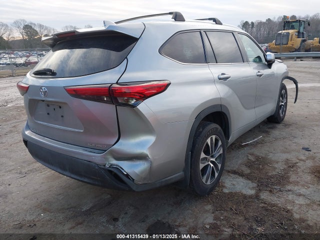 Toyota Highlander Xle 2020 5TDGZRBH8LS501621 Image 4