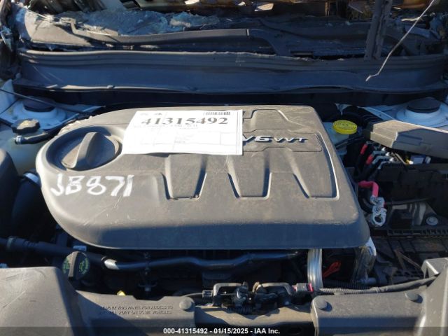 1C4PJMCS6HW529977 Jeep Cherokee Latitude 4x4