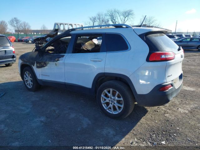 1C4PJMCS6HW529977 Jeep Cherokee Latitude 4x4