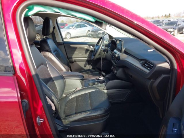 1FMCU0H63NUB27654 Ford ESCAPE SEL