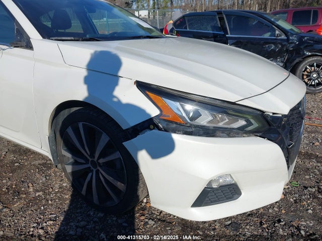1N4BL4CV4KC186843 Nissan Altima 2.5 Sr