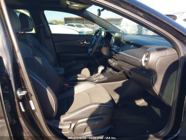 3KPF34ADXME357581 KIA Forte Gt-line