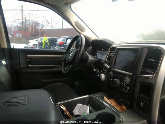 2018 RAM 1500 1C6RR7MT4JS335673 Photo 4
