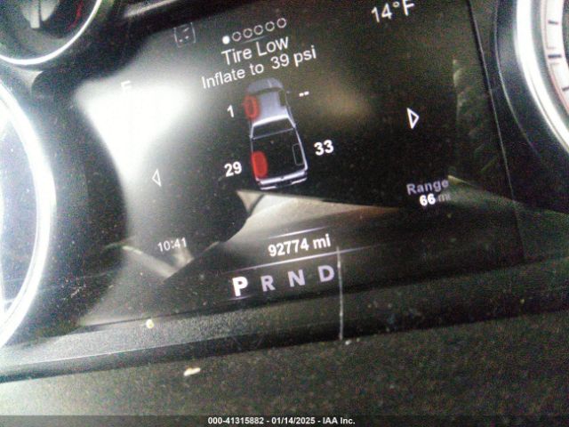 2018 RAM 1500 1C6RR7MT4JS335673 Photo 6