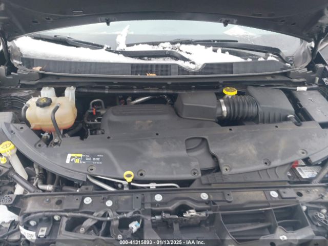 2C4RC1BG7MR587422 Chrysler Pacifica Touring L