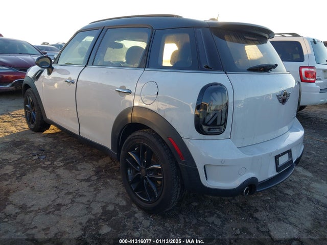 2012 MINI COOPER S COUNTRYMAN WMWZC3C55CWL86839 Photo 2