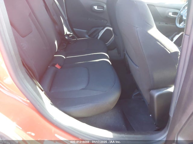 Jeep Renegade Latitude 2016 ZACCJBBT2GPE29707 Image 8