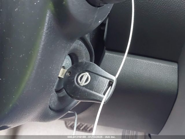 JN8AS5MT6FW654592 Nissan Rogue Select S