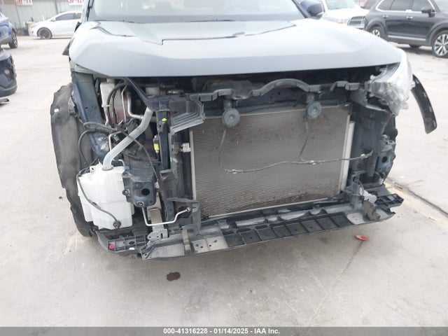 2T3W1RFV5MW141839 Toyota Rav4 Xle