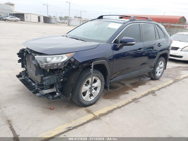 2T3W1RFV5MW141839 Toyota Rav4 Xle