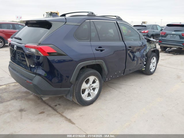 2T3W1RFV5MW141839 Toyota Rav4 Xle