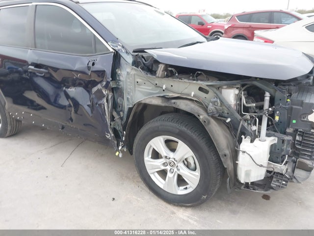2T3W1RFV5MW141839 Toyota Rav4 Xle