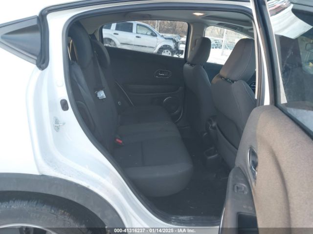 3CZRU6H58NM700720 Honda Hr-v Awd Ex