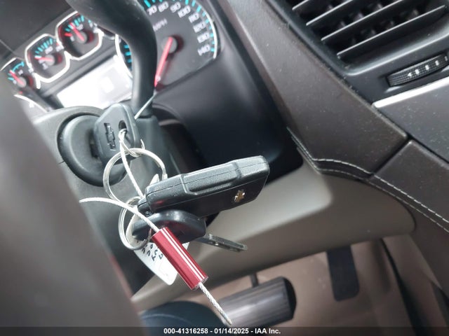 Chevrolet Tahoe Lt 2017 1GNSCBKC2HR141086 Image 11